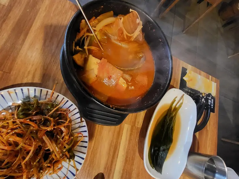 칼칼한 김치찌개