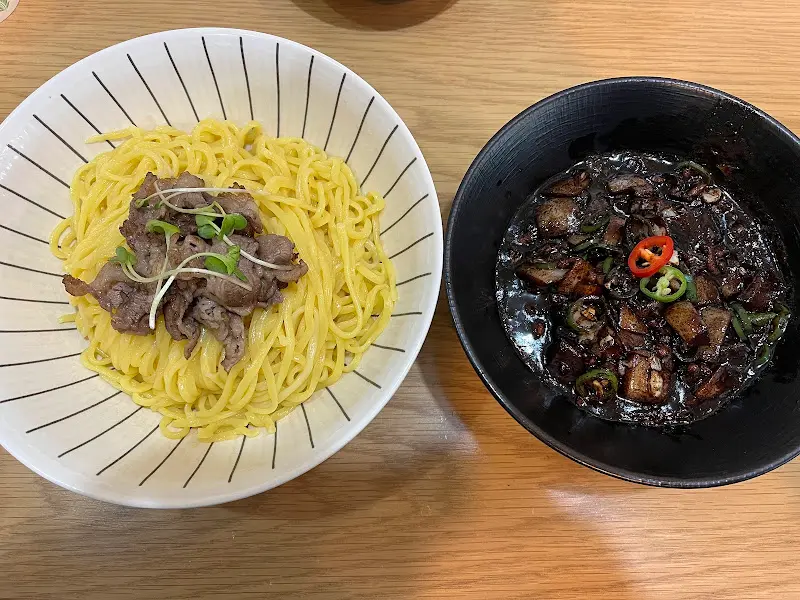 면과 소스가 따로 나오는 간짜장