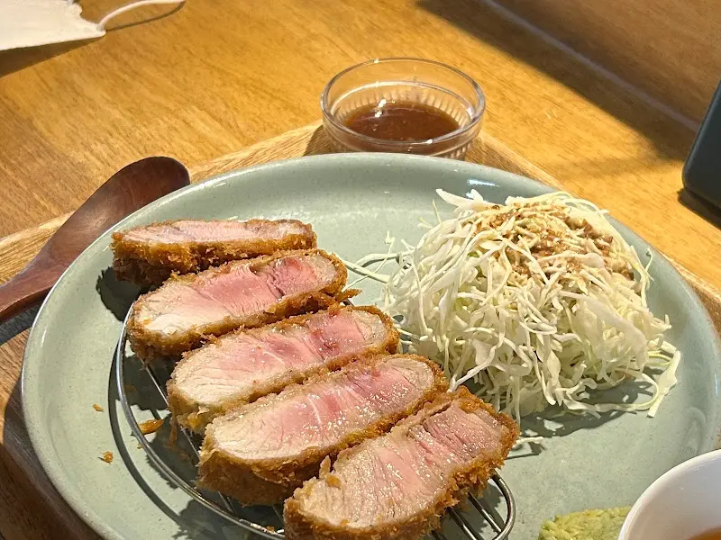 윳쿠리 등심카츠 단면