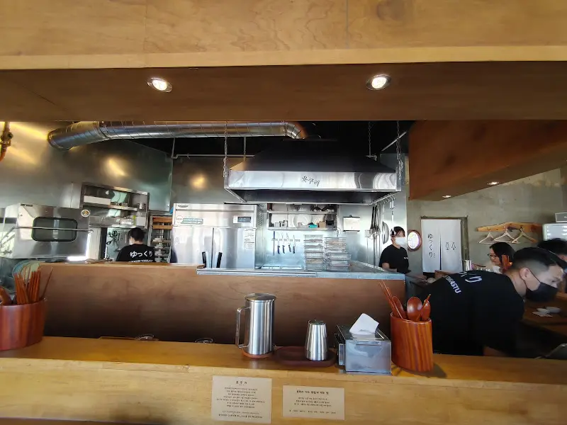 윳쿠리 내부 주방
