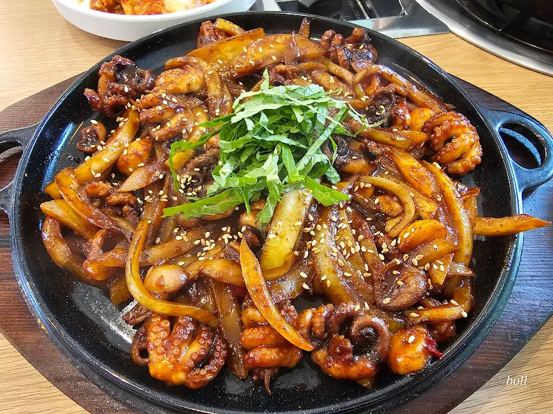 매콤달콤한 쭈꾸미볶음 사진