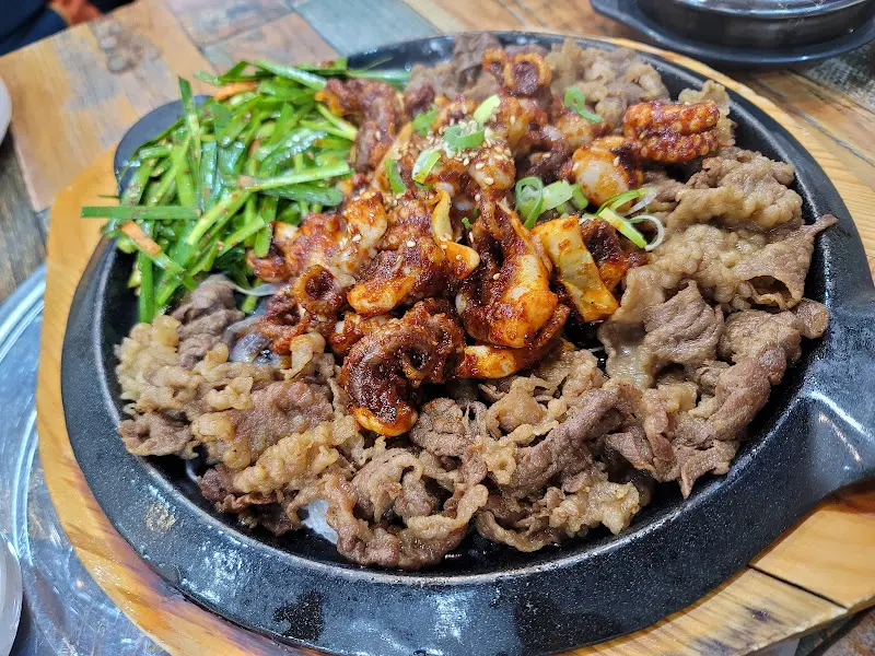 차돌 쭈꾸미 볶음의 환상적인 비주얼