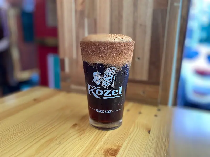 시나몬 흑설탕이 듬뿍 묻은 코젤 다크