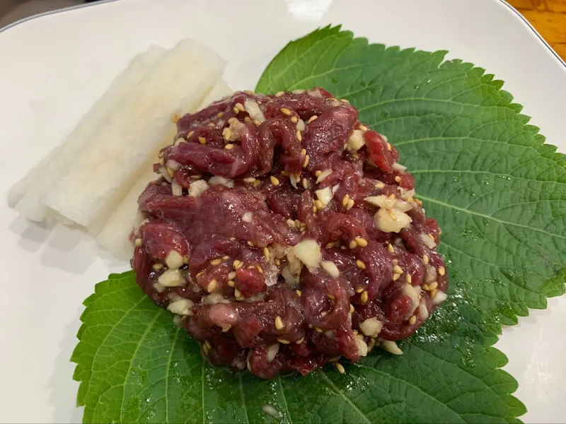 신선함이 느껴지는 육회