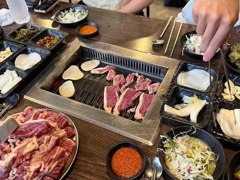 고향나들이 오리구이 한 상 차림