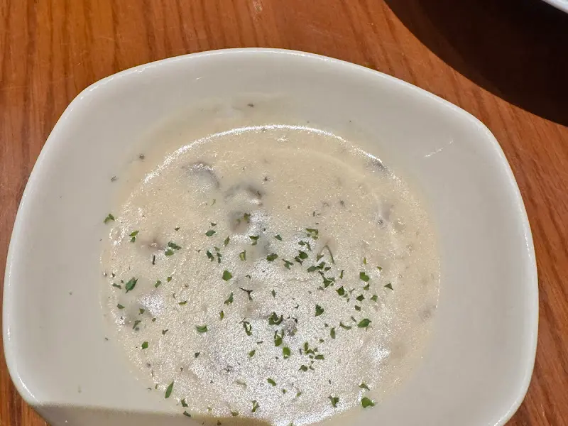 따뜻하고 크리미한 아웃백 양송이 스프