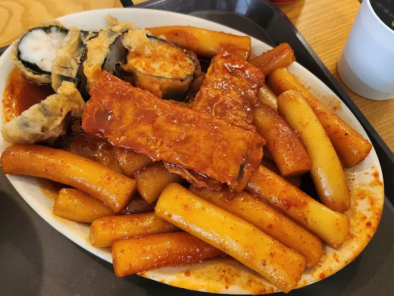 떡볶이, 군당면, 새우김말이