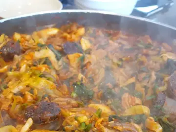 25년 단골의 선택, 평택 명물 곱창에서 볶음밥의 향수를 맛보다: 평택시 맛집 탐험기