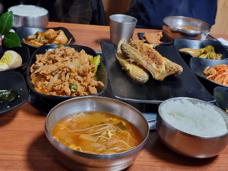 서문식당 정식 한상차림
