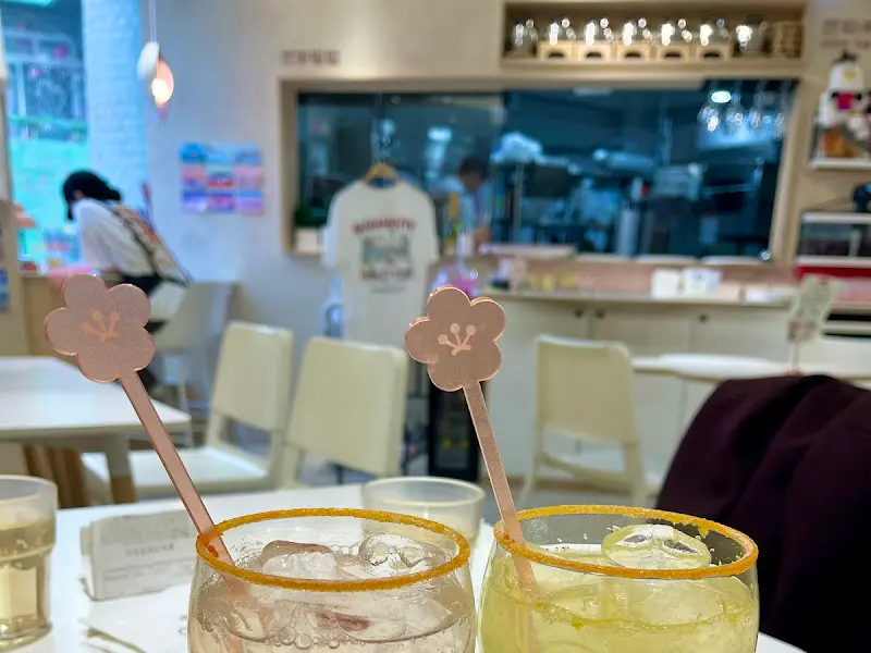 연화덮밥의 아기자기한 인테리어 소품들