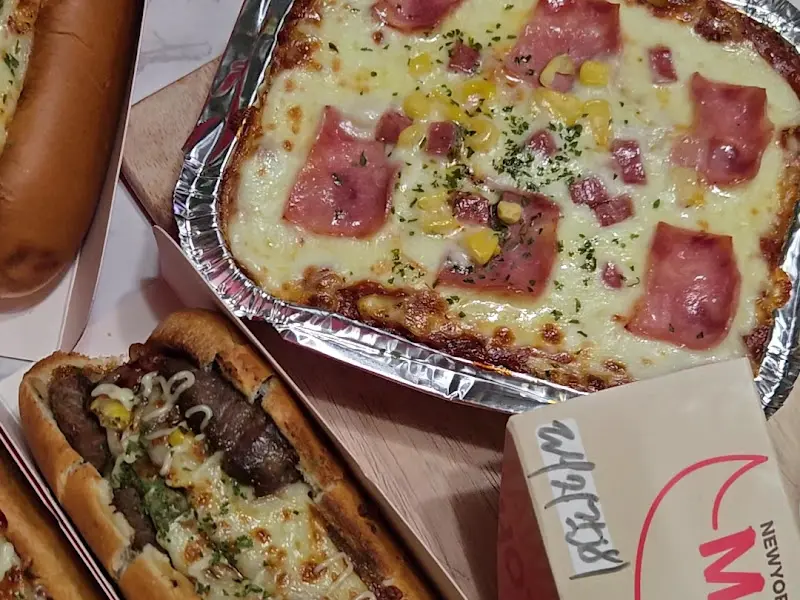 핫도그와 치즈 감자