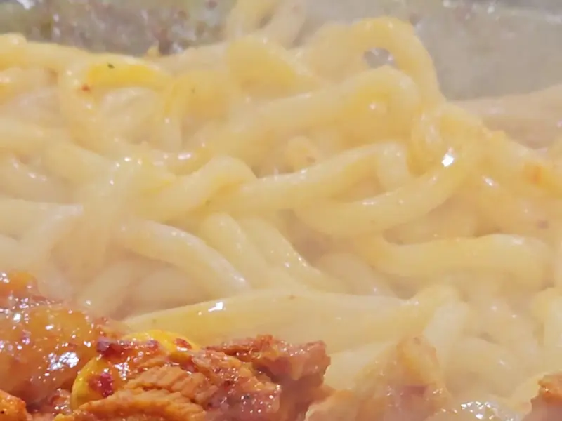 양념 곱창과 우동 사리