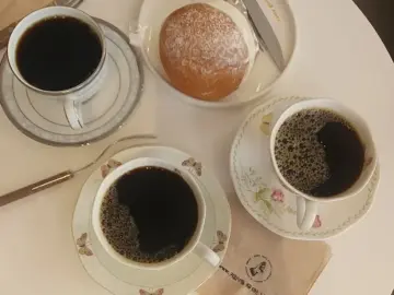 커피 한 잔에 담긴 추억, 범어동 맛집 ‘커피맛을조금아는남자’에서 대구의 향기를 느끼다