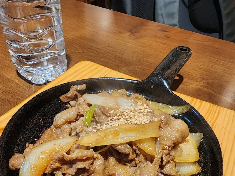 돼지고기 두부 두루치기