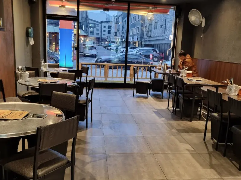 곱별당 내부 테이블