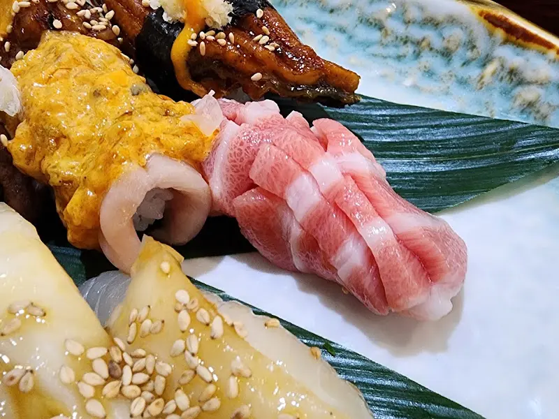 다채로운 초밥의 향연