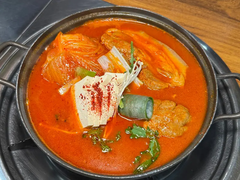 다 익은 뭉텅찌개