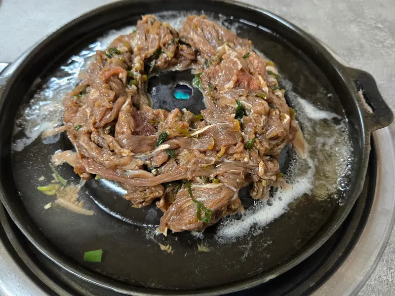 불판에 익어가는 소불고기