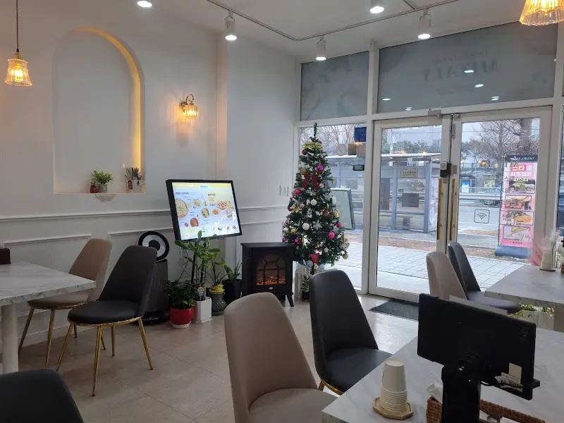 MITALY 내부 인테리어