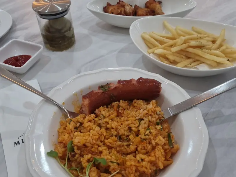 돈가스, 볶음밥, 감자튀김