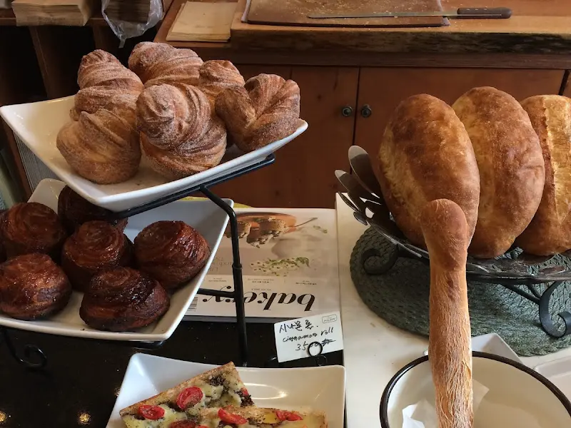 디어필립 빵 진열대