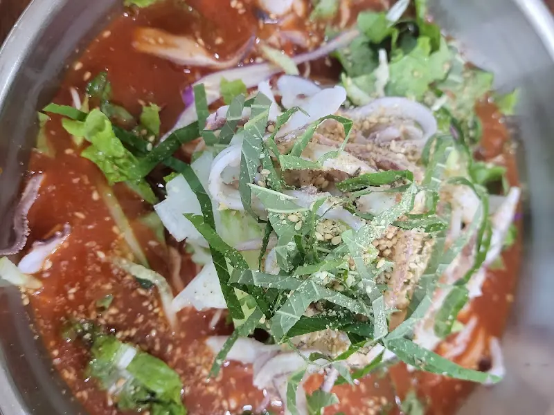 오징어냉국수 근접