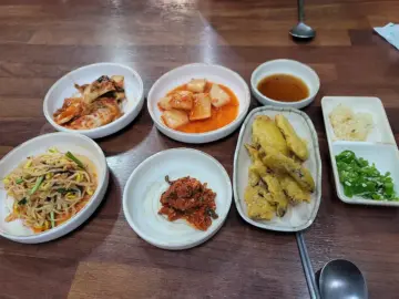 세월의 깊이가 스민, 학익동 추어탕 골목에서 만난 인생 맛집