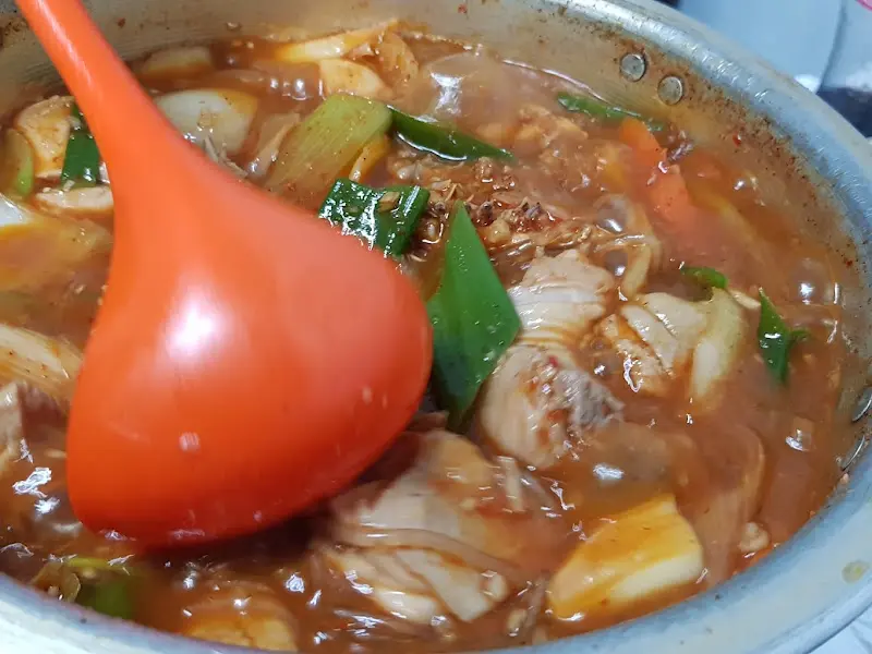 매콤한 닭볶음탕