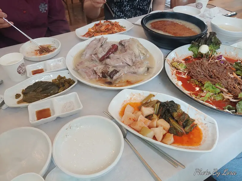 산촌누룽지백숙 야외 전경