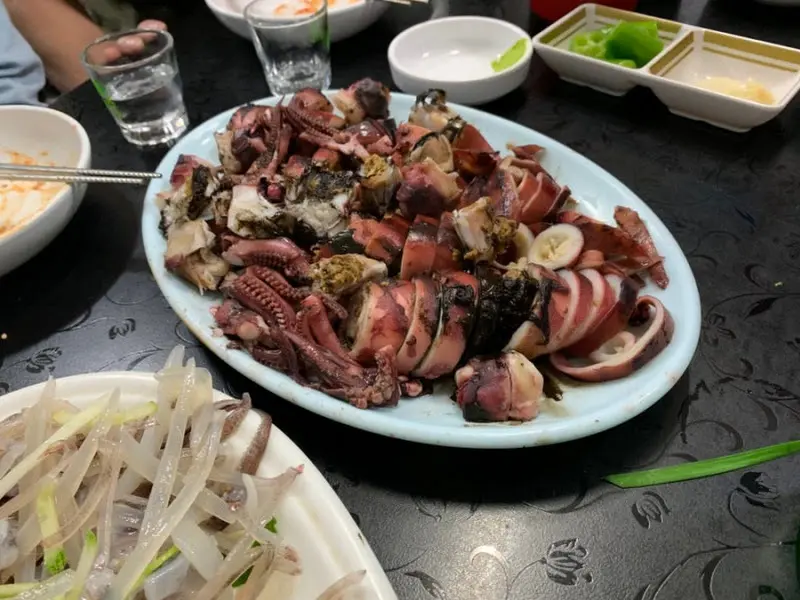 청송 산오징어 기본 반찬