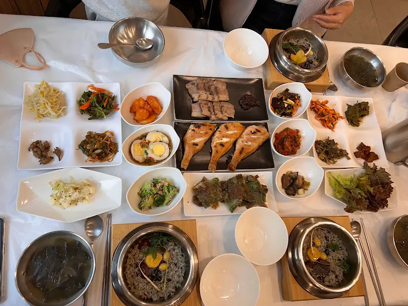 산수옥 정식 한상차림