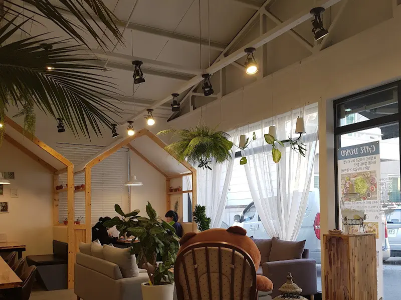 드브로솔 내부 인테리어