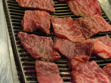 혼밥도 럭셔리하게, 수원 맛집 본수원갈비에서 즐기는 갈비탕 한 그릇의 행복