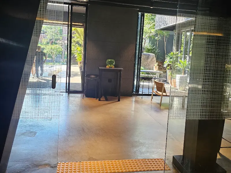 본수원갈비 입구