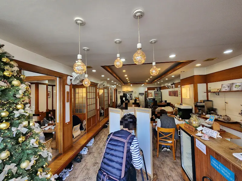 다래옥 내부 인테리어