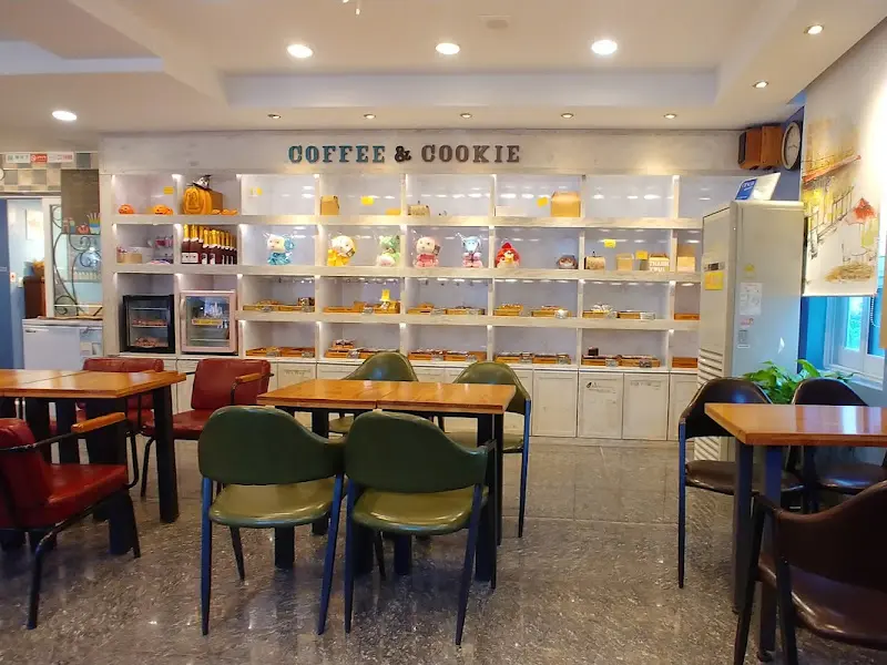 카페 내부 전경