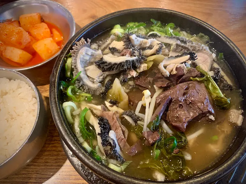 해장국 한 상 차림