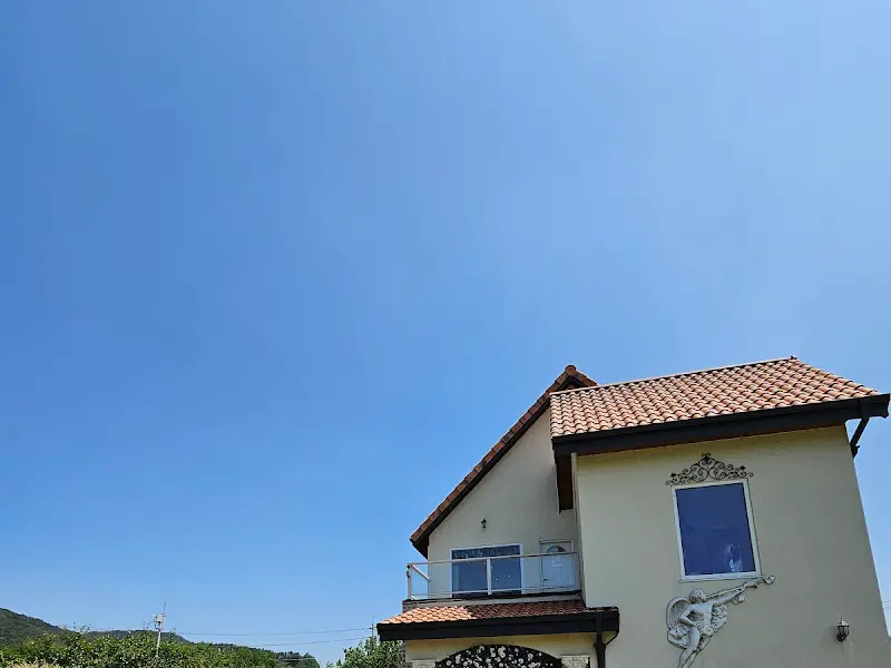 카페 외관의 모습