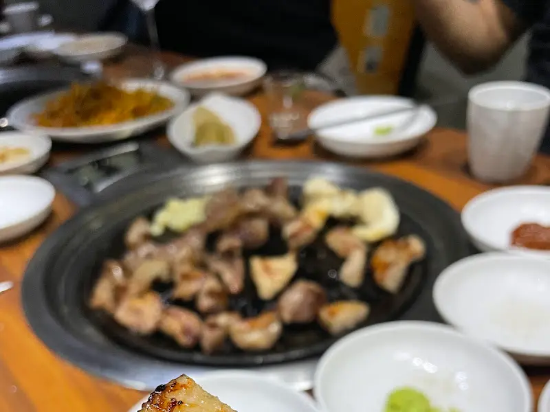 다 구워진 돼지 고기