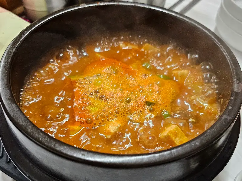 보글보글 끓는 된장찌개