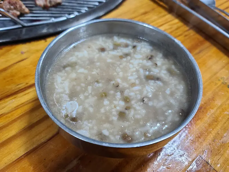 후식으로 제공되는 오리죽