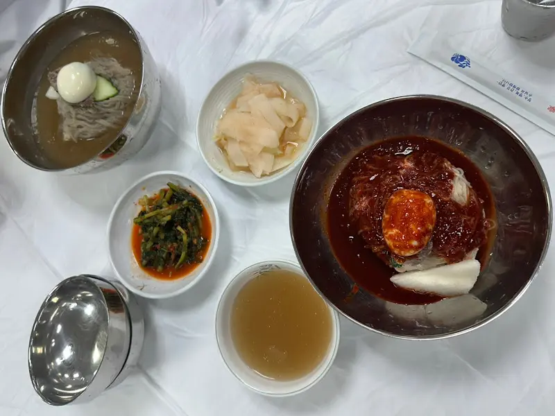 서부냉면 물냉면과 비빔냉면