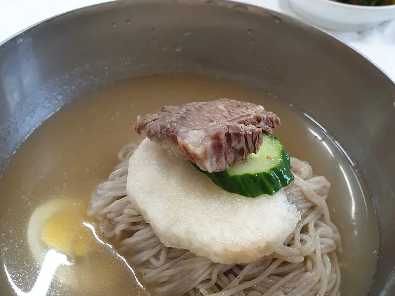 서부냉면 물냉면 근접샷