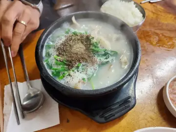 허름함 속에 숨겨진 가산동 내장탕 맛집, 실비순대국에서 인생 술국을 만나다
