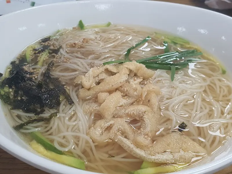 깔끔한 잔치국수