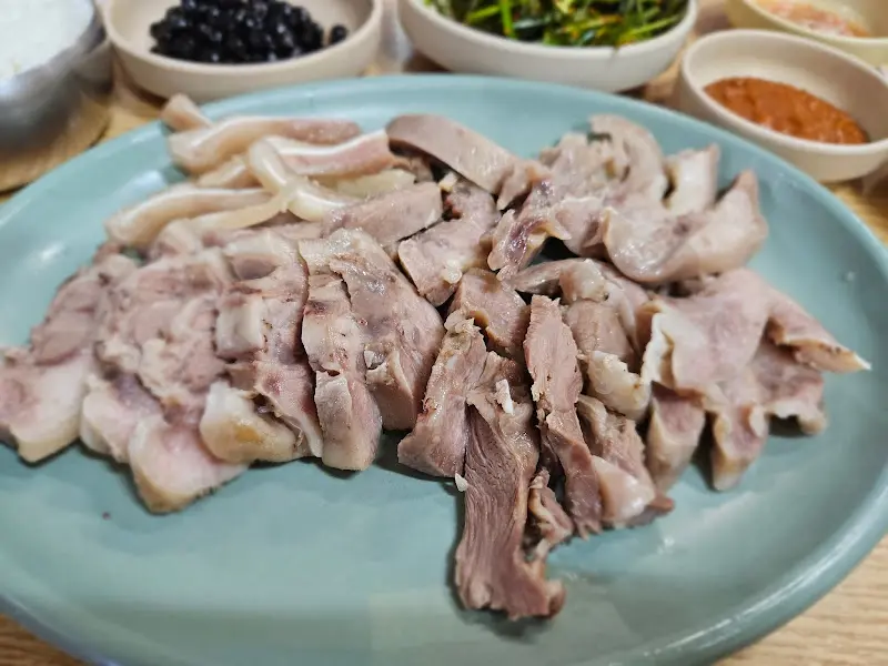 여수식당 머릿고기