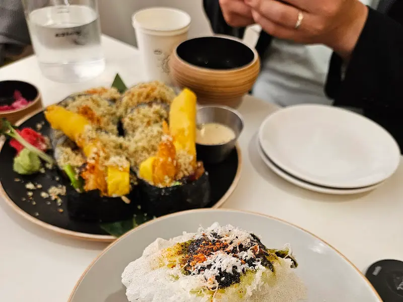 초이다이닝 테이블 세팅