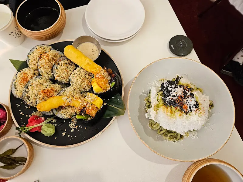 초이다이닝 내부 인테리어