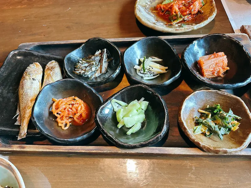 담백한 맛이 일품인 한정식