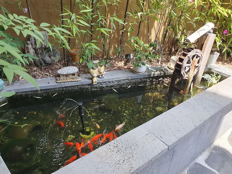 연못과 물레방아 사진